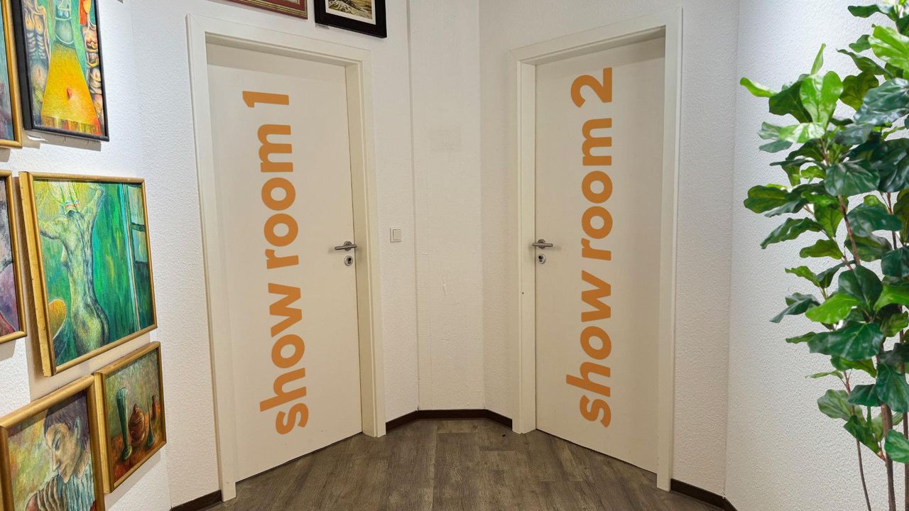 Hamburg Offsite Meeting Showroom showroom image 1