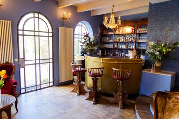 Berlin Offsite Meeting Außergewöhnliche Locations Ballhaus Wedding image 16