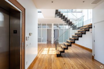 New York  Loft Luxury SoHo Duplex Penthouse image 10