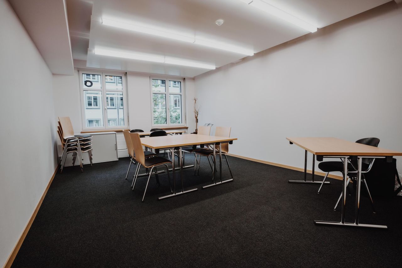 Zürich Kundengespräch  Fachzimmer 2 image 1