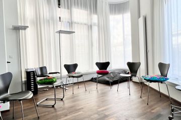 Rest der Welt  Meetingräume Die RUNDE ECKE und der BLAUE RAUM image 16