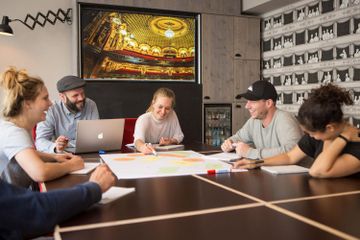 Rest van de wereld Creative Meeting Vergaderzalen Die Simultanten image 1