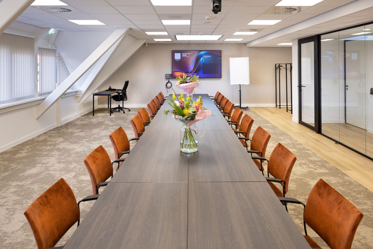 Nunspeet  Meeting room 12. Huib van de Vecht - Vergaderzaal image 8