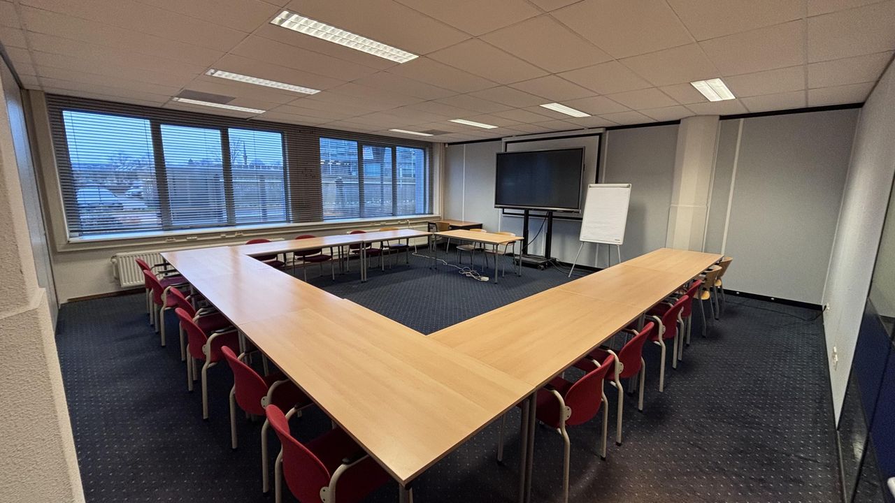 Hengelo Offsite meeting Vergaderzalen Vergaderkamer 005 image 0