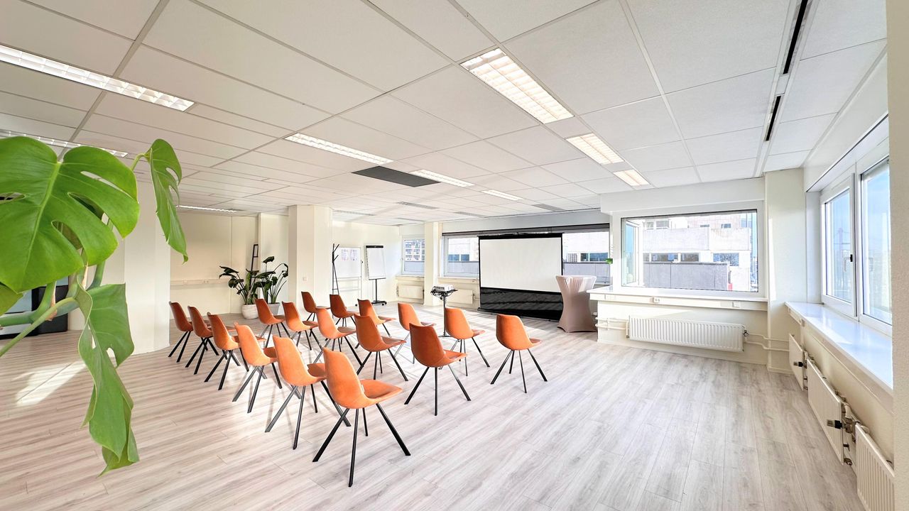 Rotterdam Coworking Meeting rooms Volledige coworking image 1