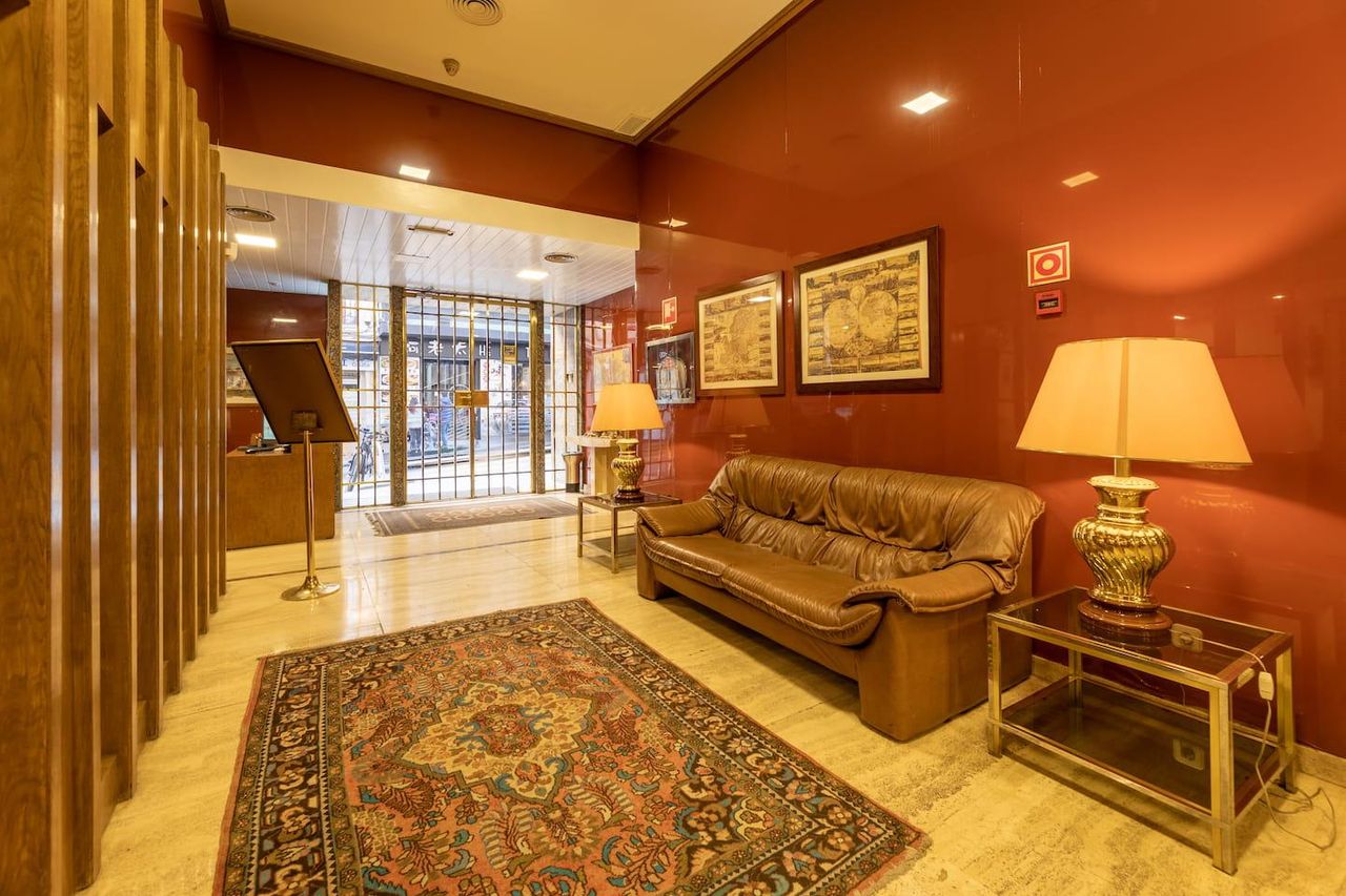 Madrid Client Meeting Vergaderzalen MEETING ROOM 4  (10 PEOPLE) image 8