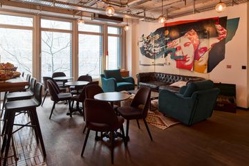 Frankfurt am Main  Coworking spaces Meeting Room M21 image 2