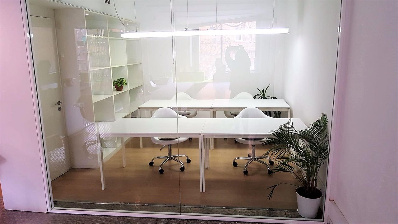 Barcelona  Coworking space Bee Three image 3