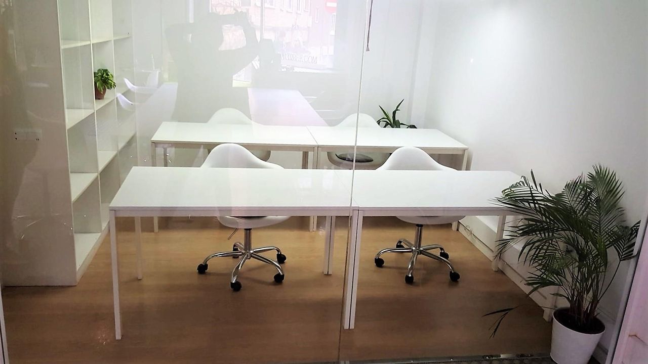 Barcelona  Coworking space Bee Three image 4