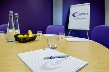 London Client Meeting Meeting room Small Meeting Room image 1