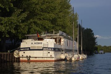 Berlin Seminar rooms A. Köbis image 10