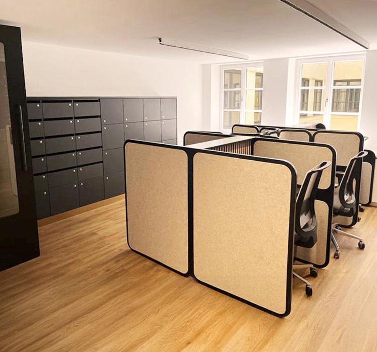 Munich Gruppenarbeit Coworking space Flexible Workspace image 0