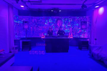 München  Partyraum > DJ Studio | Partyraum < image 0