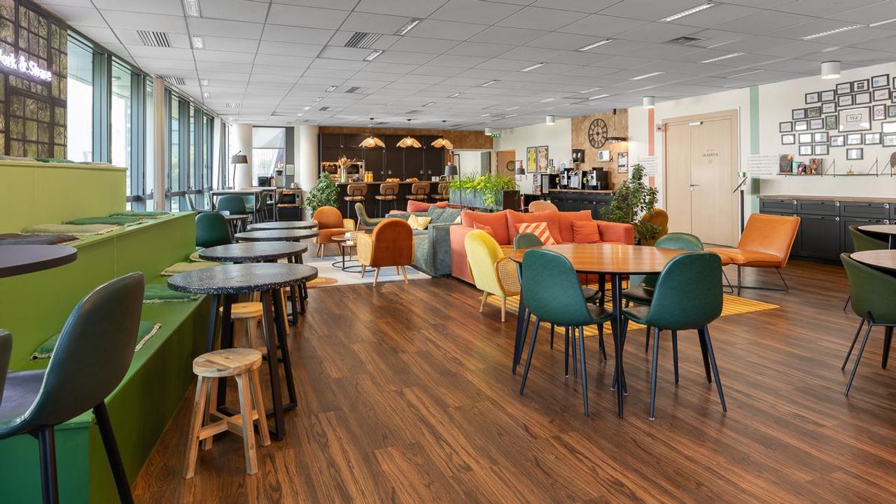 Colombes Creative Meeting Coworking spaces Privatisation Coin Bistrot image 0