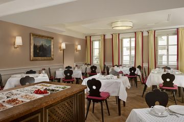 Salzburg Client Meeting Boardroom Rosa Salon image 0