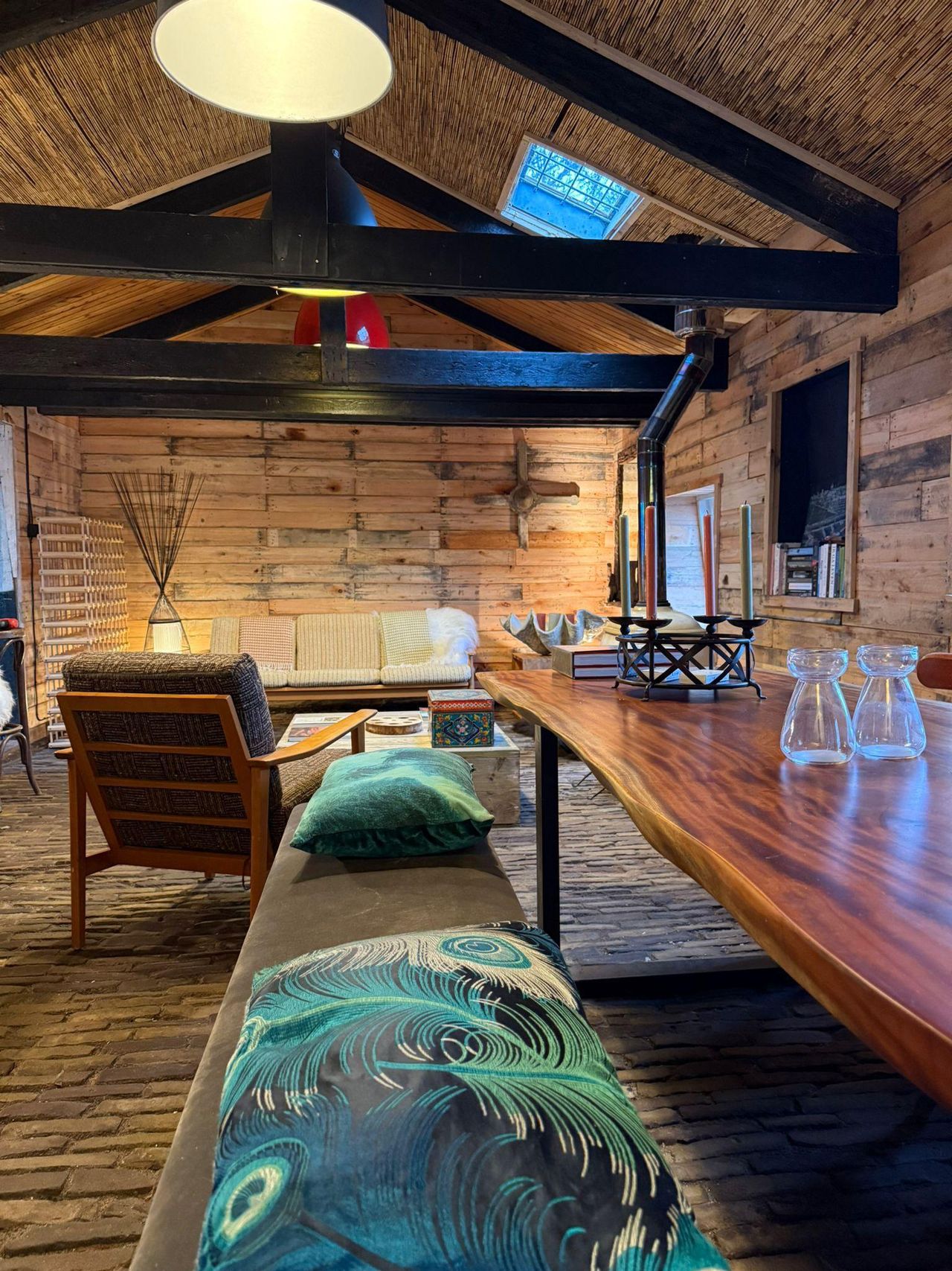 Amsterdam  Unusual venue Veenhut Island Retreat image 3
