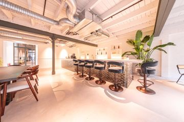 Amsterdam Coworking spaces RIVVIA - Keizersgracht - Luxury Co-Working Day Pass image 2