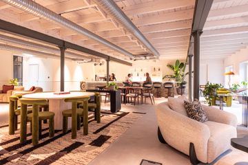 Amsterdam Coworking spaces RIVVIA - Keizersgracht - Luxury Co-Working Day Pass image 1