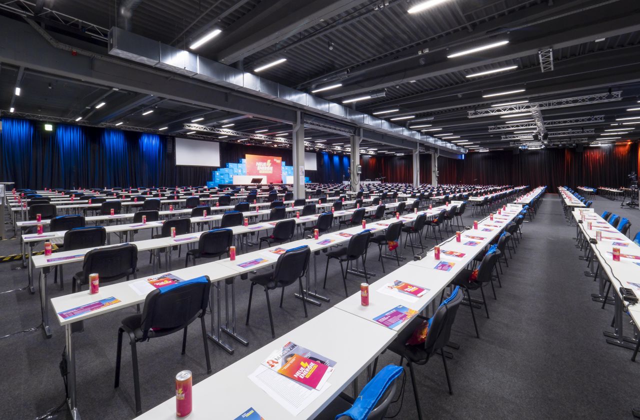 Rest der Welt Offsite Meeting  element-e Halle image 0