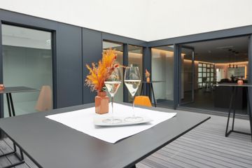 Stuttgart Meetingraum Empfangsbereich image 1