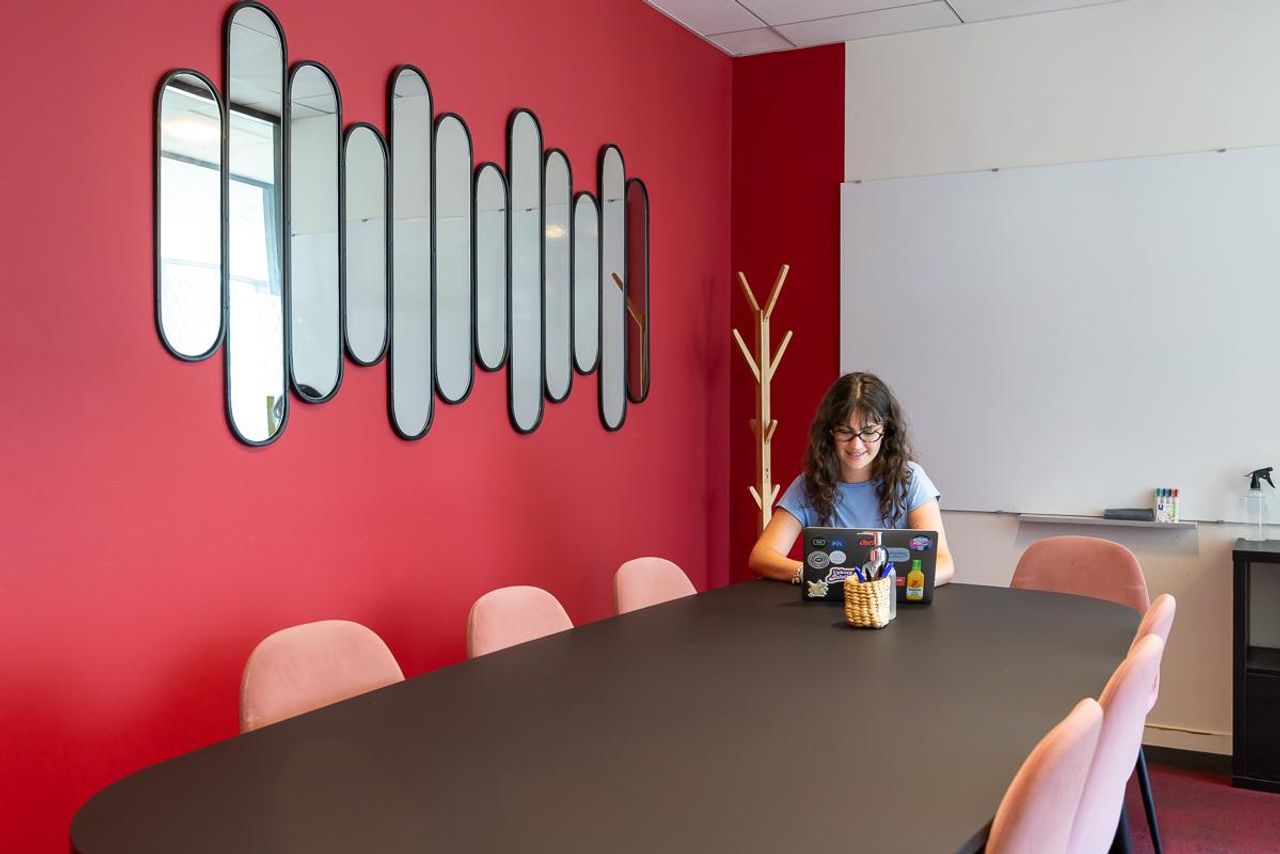 Colombes Creative Meeting Coworking space South Side image 0