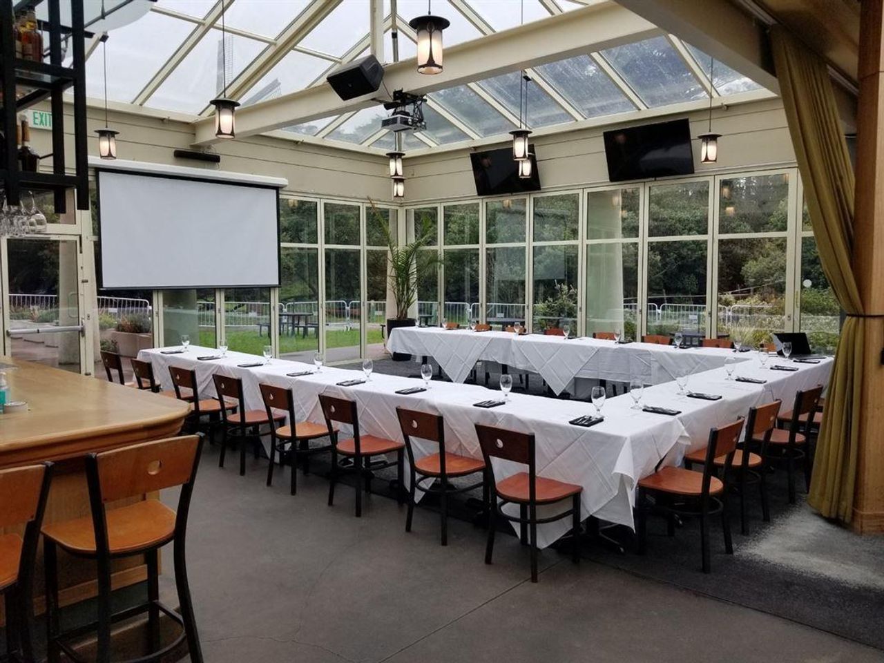 San Francisco  Restaurant Beach Chalet Brewery image 0