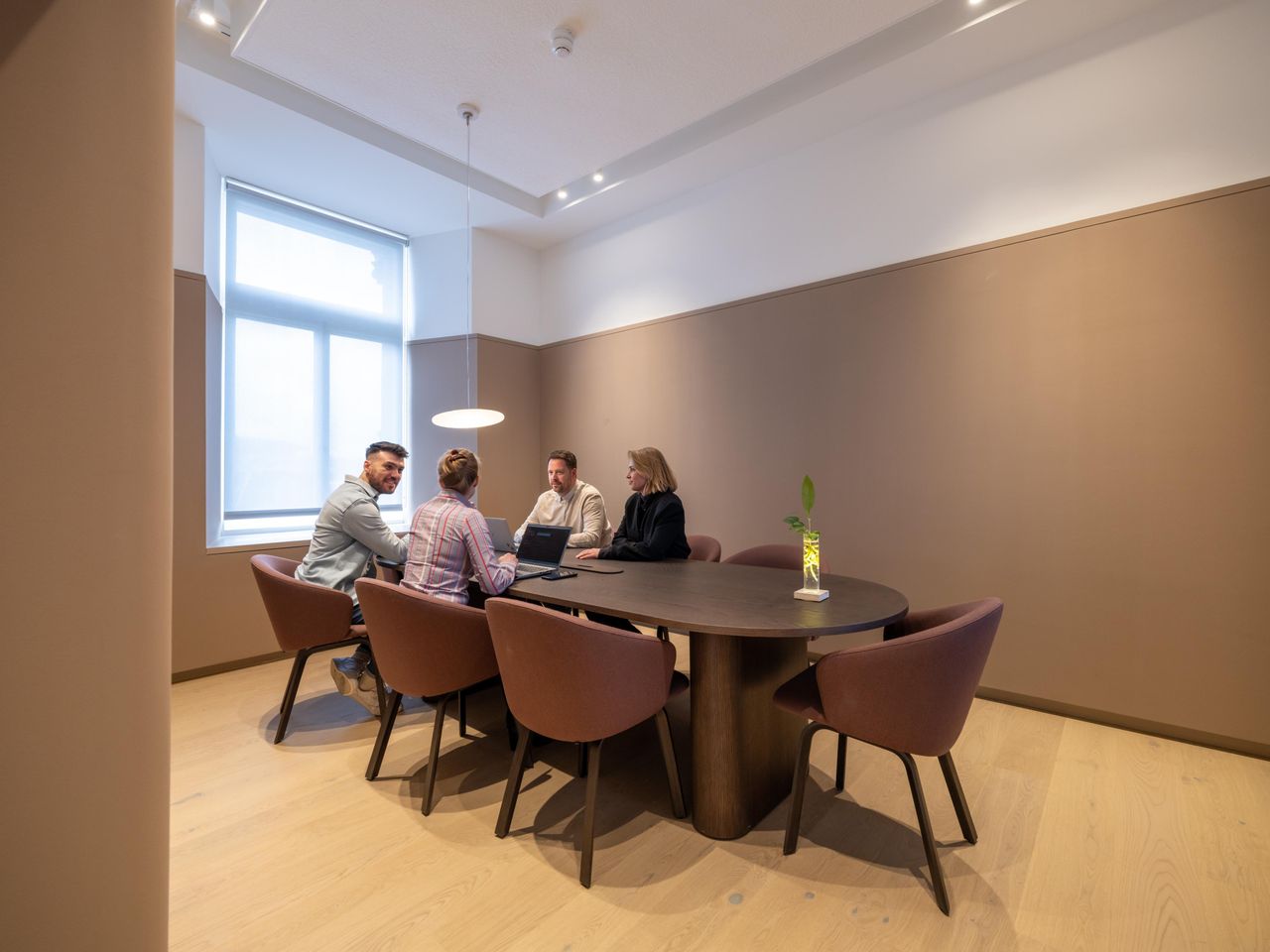 Amsterdam  Vergaderzalen Cuyp image 2