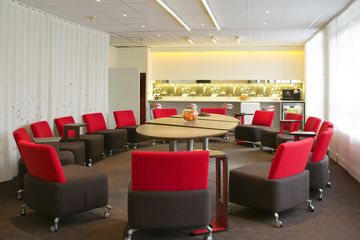 Rueil-Malmaison  Evenementenzaal Salle de réunion image 1