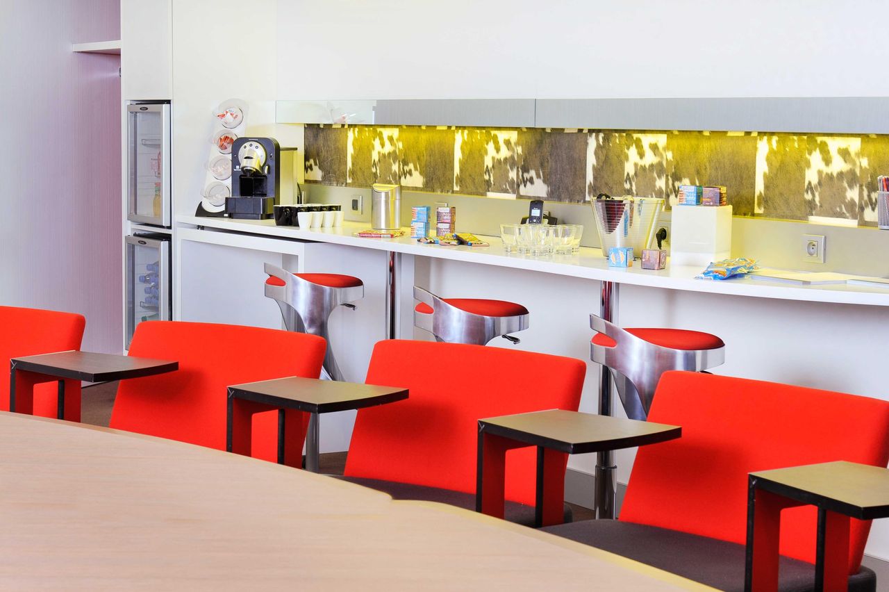 Rueil-Malmaison  Function Room Salle de réunion image 2