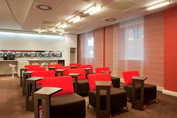 Rueil-Malmaison Function Room Salle de réunion image 3