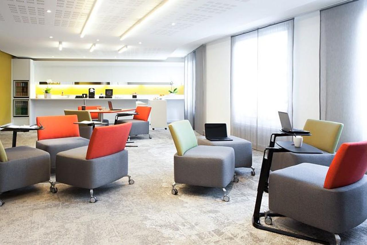 Rueil-Malmaison  Evenementenzaal Salle de réunion image 4