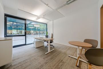 Rest der Welt Mobiles Arbeiten Möbliertes Büro 1 Person image 1