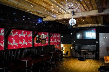 New York City Bar Full Venue image 2