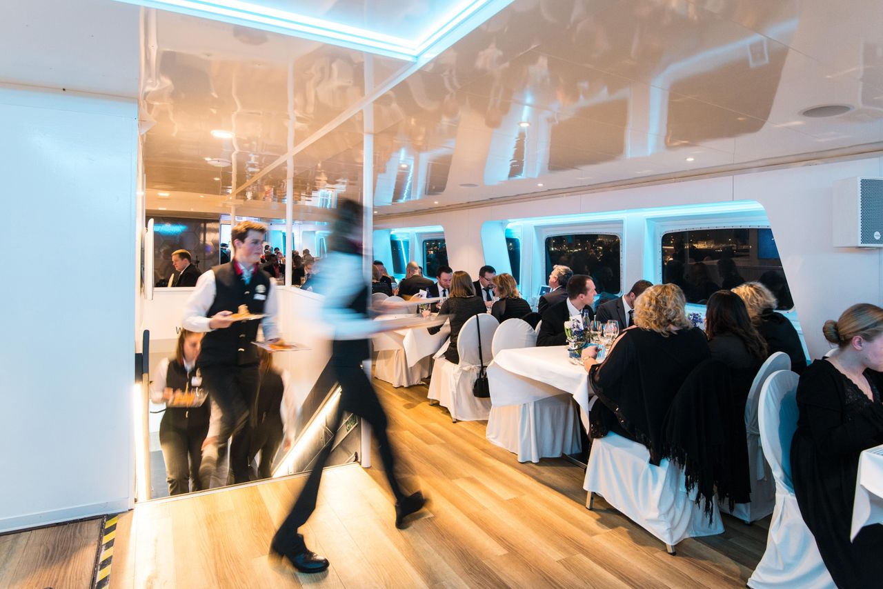 Hamburg Offsite Meeting Außergewöhnliche Locations Eventschiff MS KOI image 17