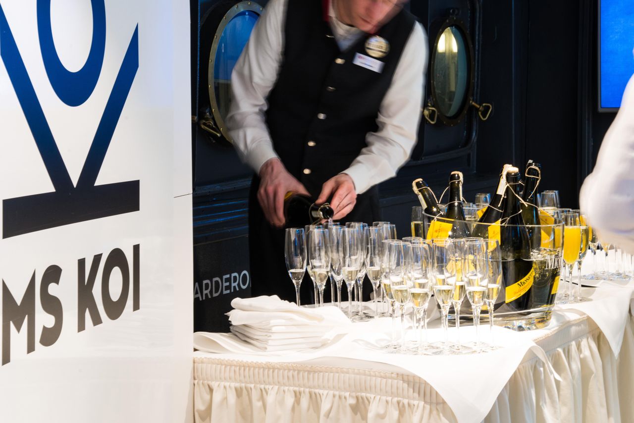 Hamburg Offsite Meeting Außergewöhnliche Locations Eventschiff MS KOI image 25