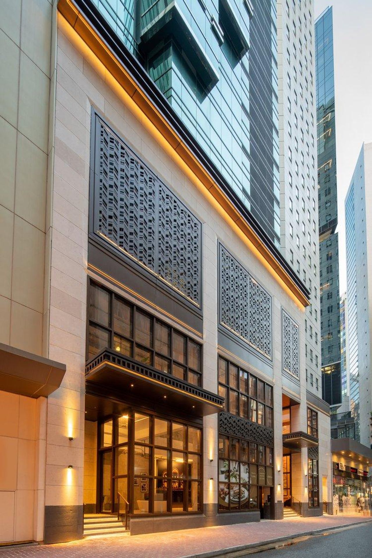 Hong Kong Coworking Corporate event spaces The C-Suite Lounge image 13