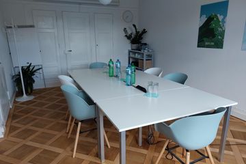 Rest of the World Kundengespräch Grosses Sitzungszimmer image 1