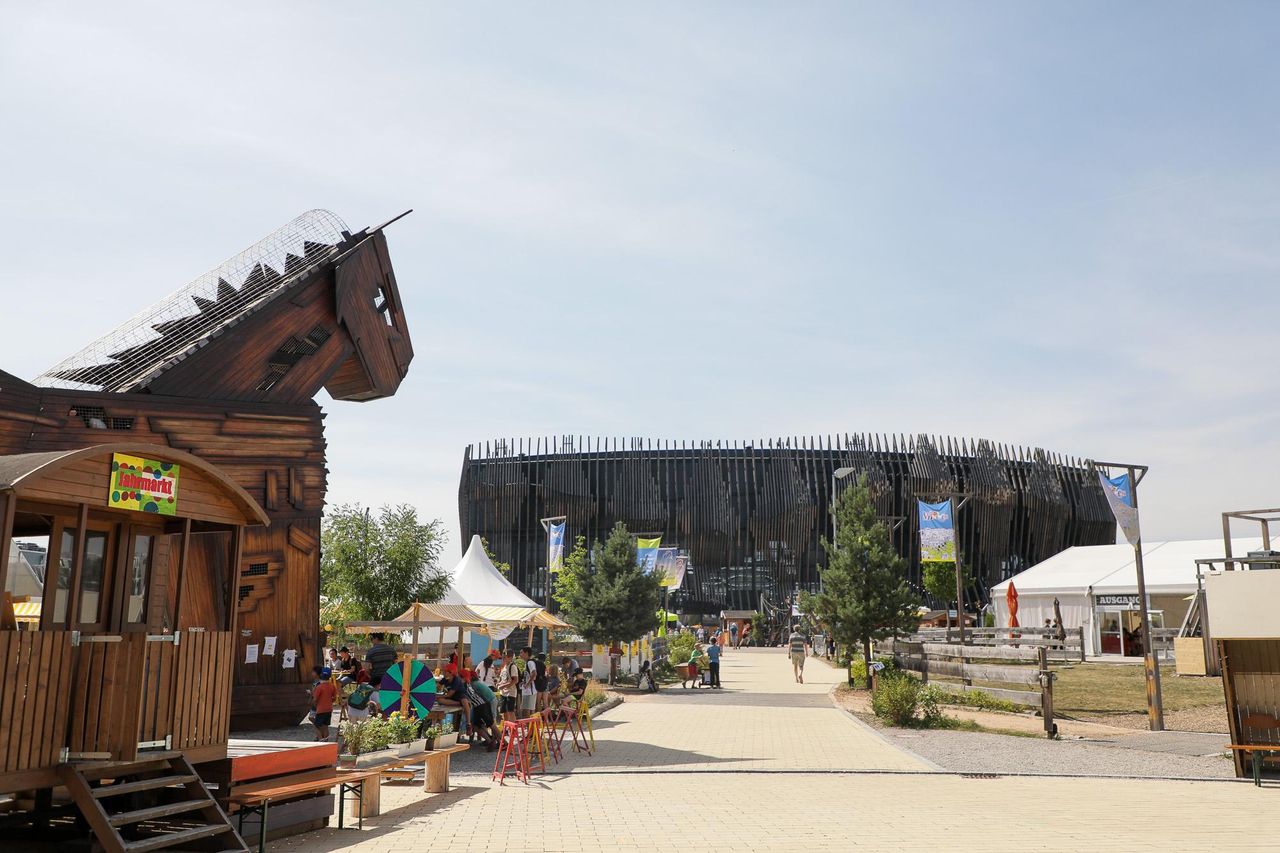 München Christmas Party Open Air Location CAVALLUNA Park image 28