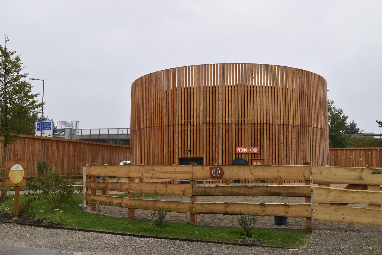 München Christmas Party Open Air Location CAVALLUNA Park image 23