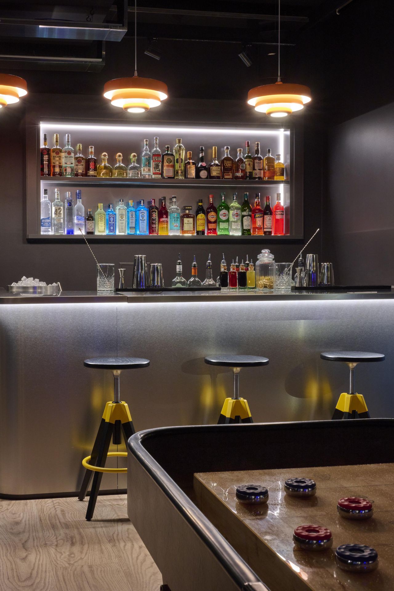 Berlin  Party room Shuffleboard Bar image 2