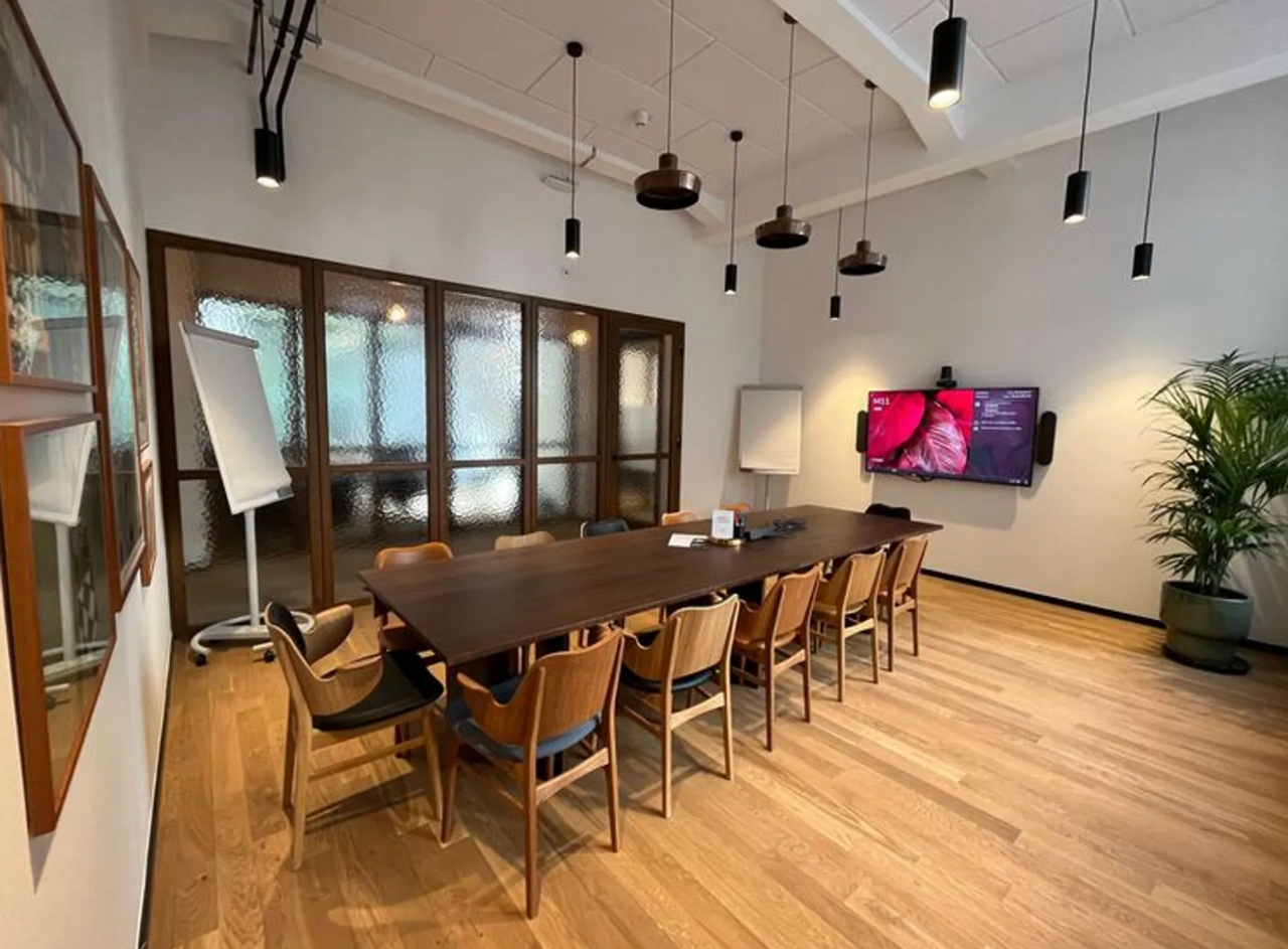 Rest der Welt  Coworking spaces Meeting Room M11 image 2