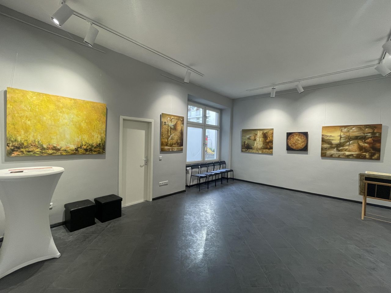 Berlin  Gallery Vorona Galerie image 2