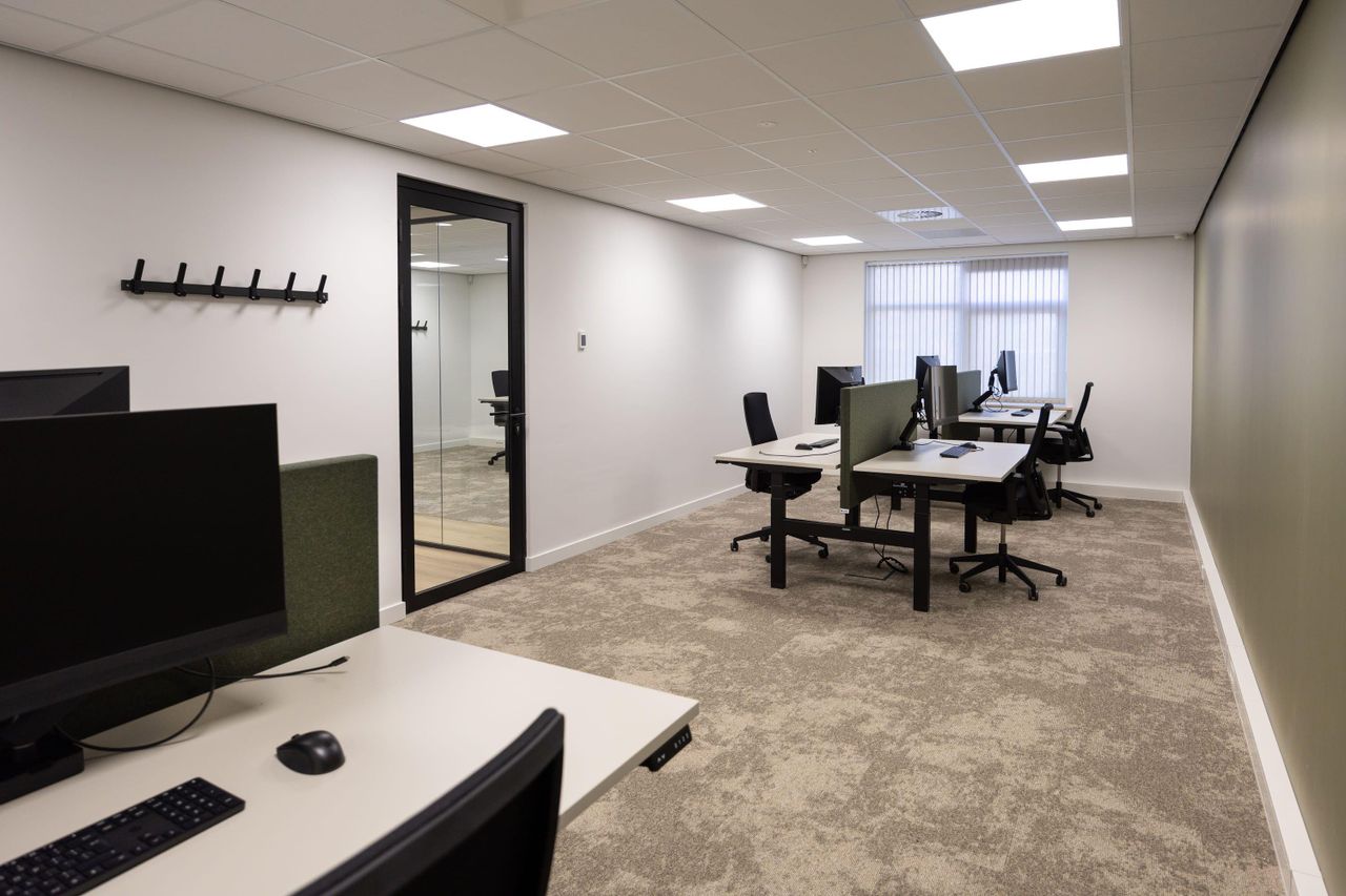 Nunspeet  Kantoorruimte 6. Chris ten Bruggen Kate - kamer image 7