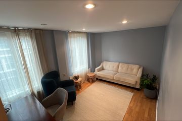 London Consulting Room Magnolia Room image 1