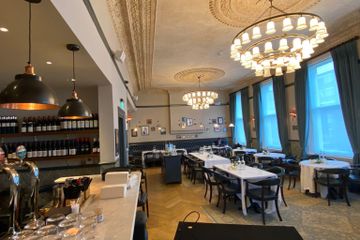 London Restaurant The Hero Of Maida image 11