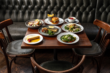 London Restaurant The Hero Of Maida image 25