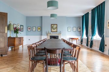 London Restaurant The Hero Of Maida image 37