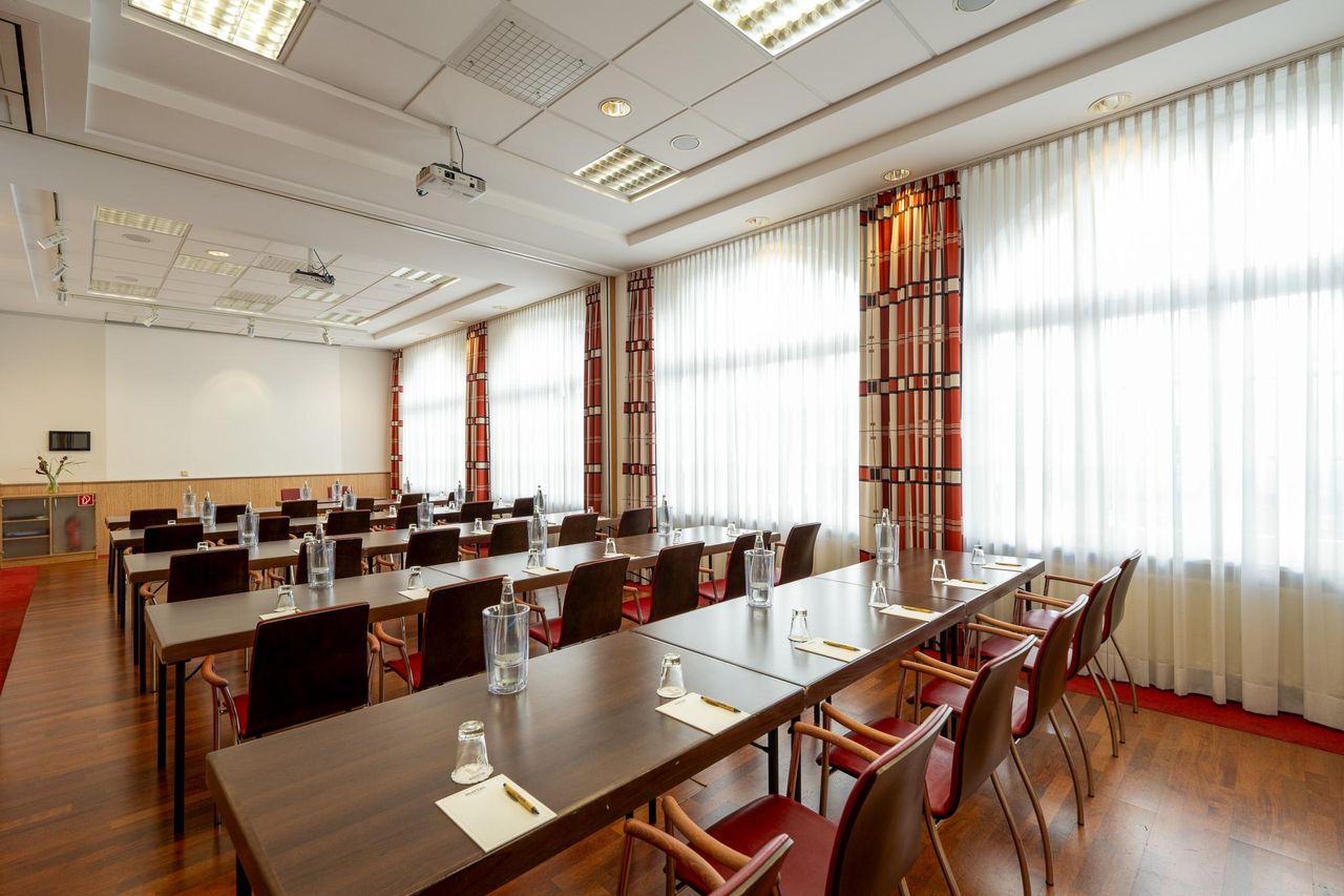 Berlin Offsite-Meeting Function Room Die Zwillinge zusammen- Spener Fliedner image 3