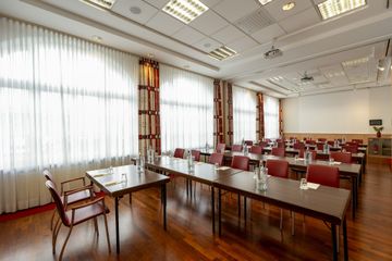 Berlin Offsite-Meeting Function Room Die Zwillinge zusammen- Spener Fliedner image 5