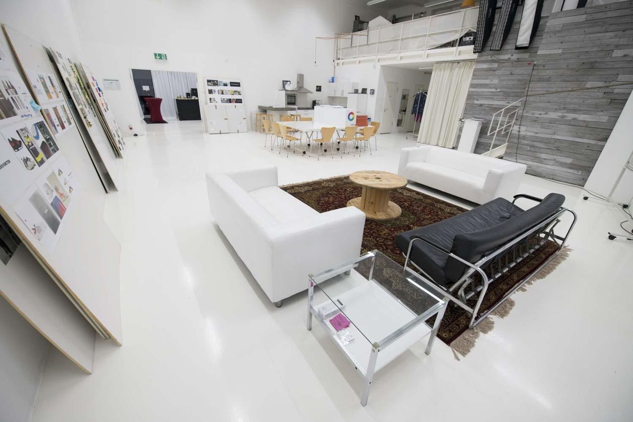 Fürth Kreatives Meeting Photostudio Gesamtes Studio image 14